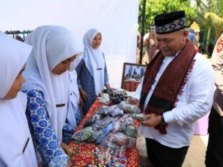 Ayah Wa Launching Expo Ke-IV MAN 1 Ace Utara Plus Keterampilan