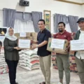 PGE Salurkan Bantuan Bahan Makanan untuk Korban Banjir di Aceh Utara dan Lhokseumawe